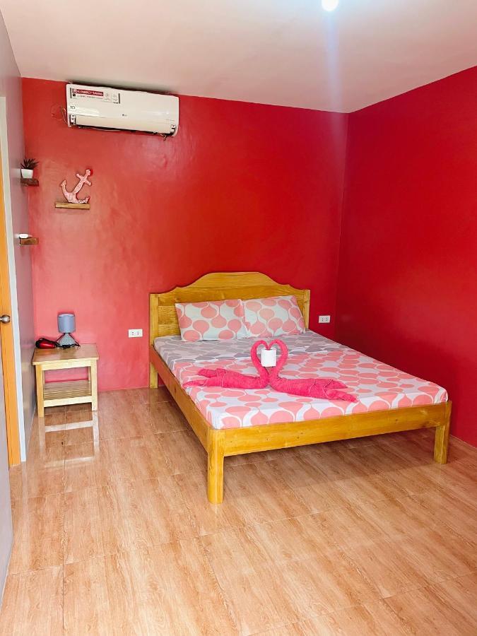 Ananas Guesthouse Moalboal Bagian luar foto