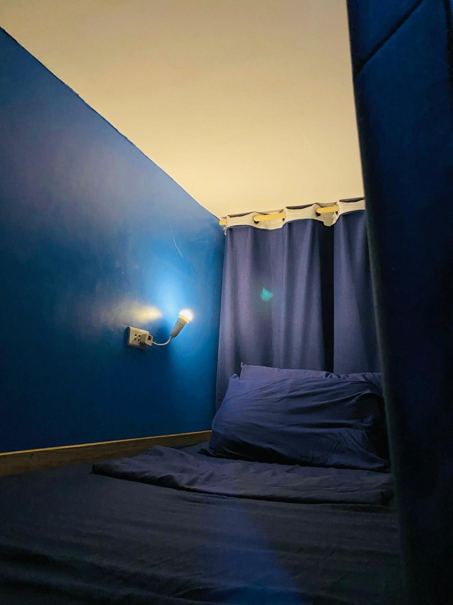 Ananas Guesthouse Moalboal Bagian luar foto