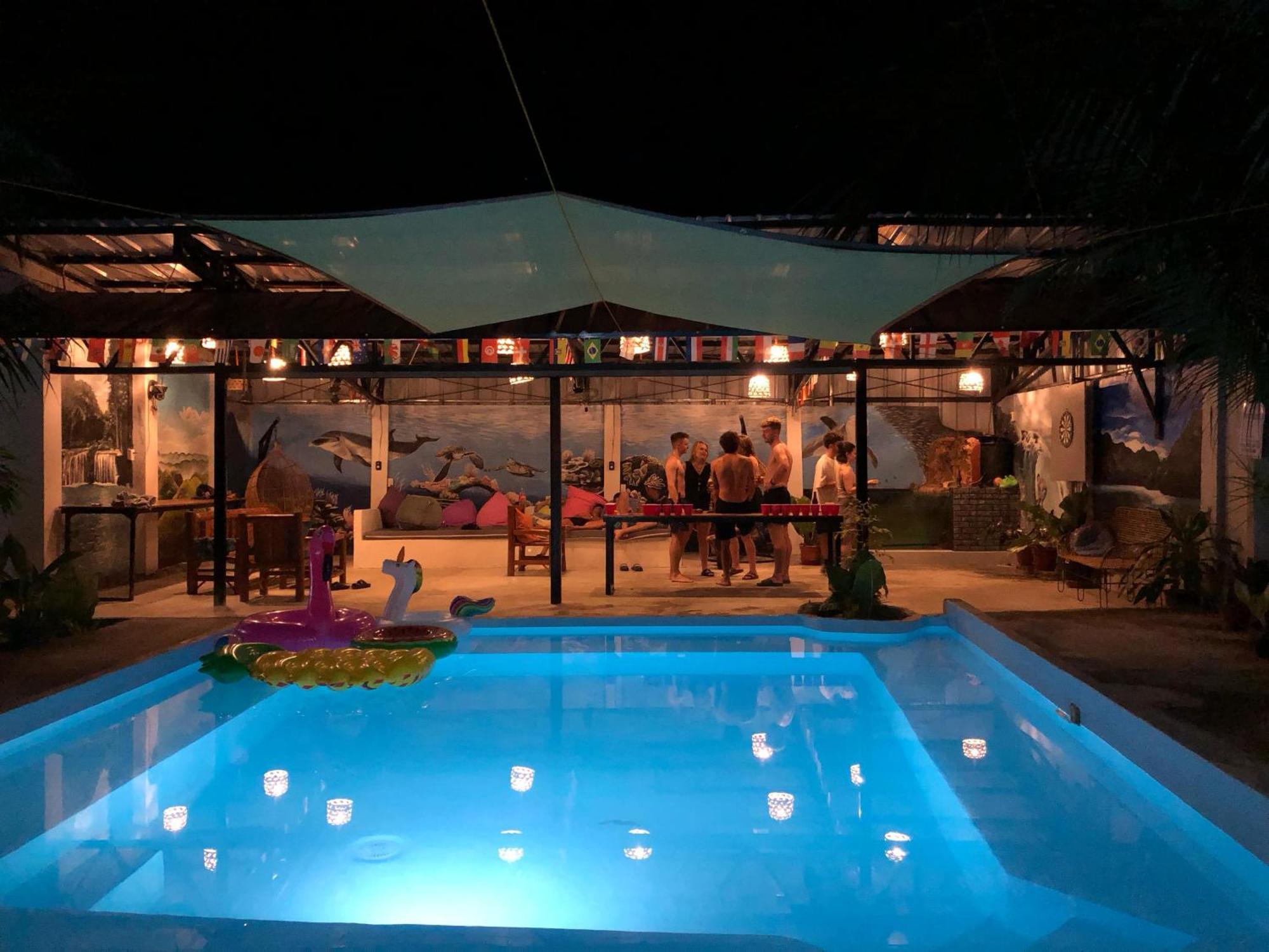 Ananas Guesthouse Moalboal Bagian luar foto