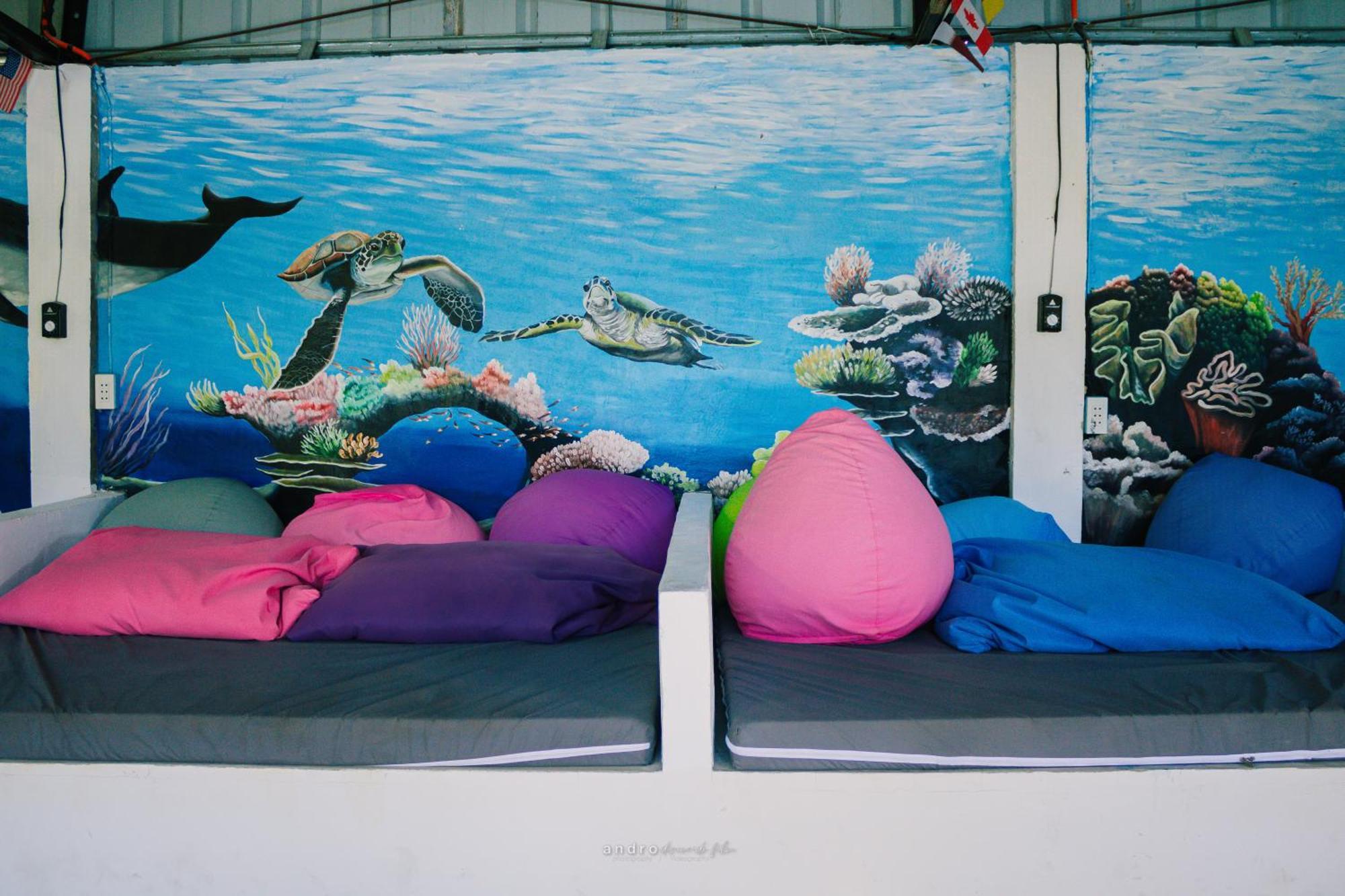 Ananas Guesthouse Moalboal Bagian luar foto