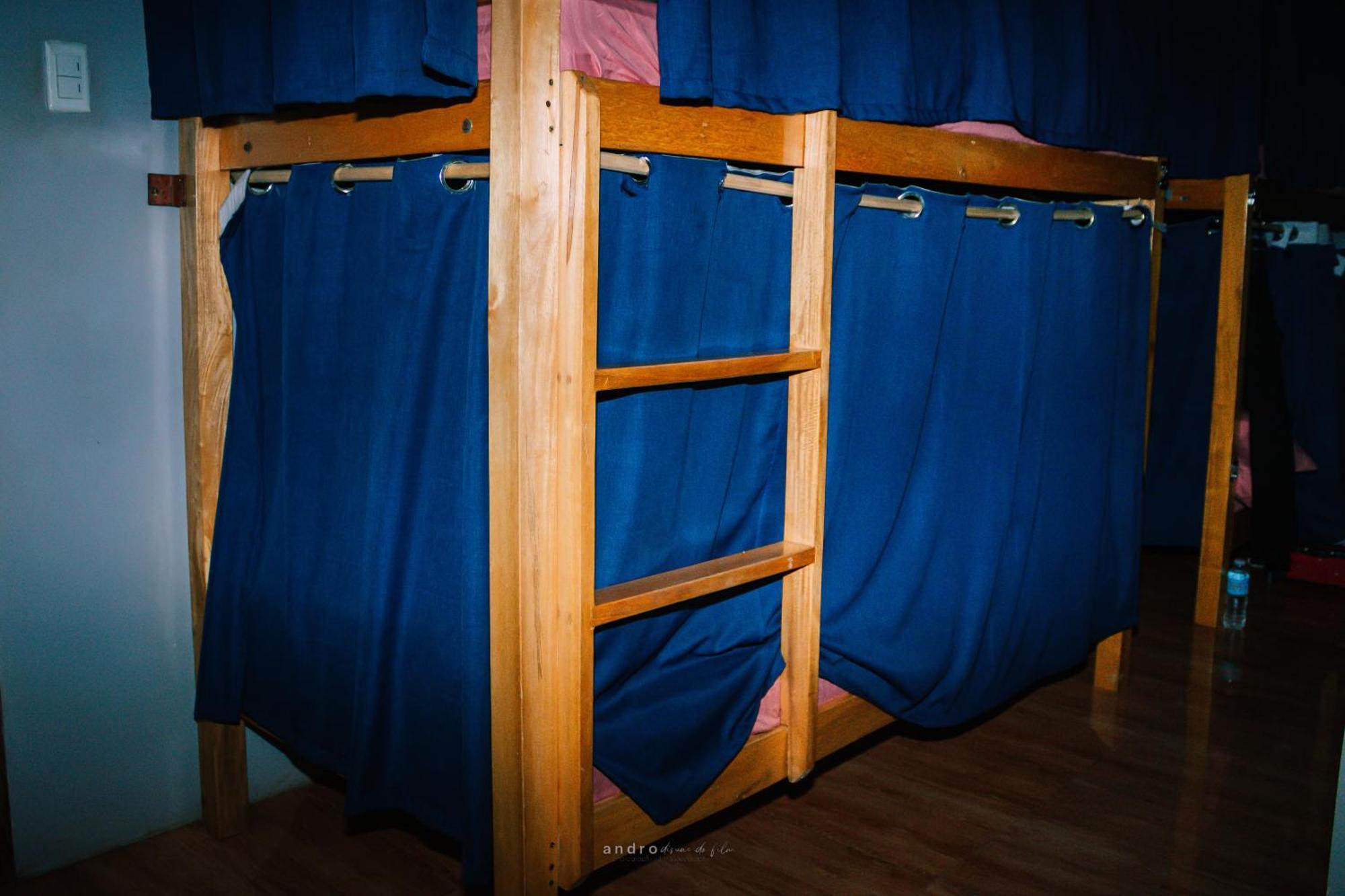 Ananas Guesthouse Moalboal Bagian luar foto